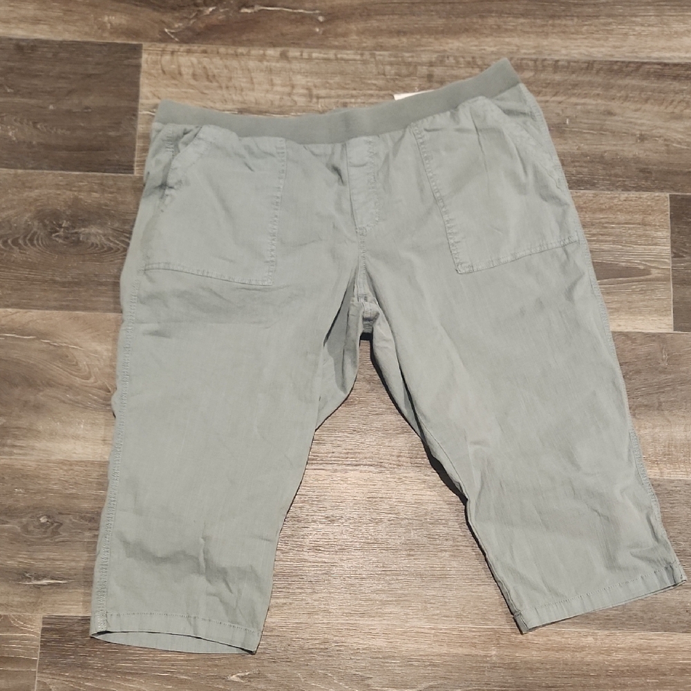 NWT XXL SONOMA PULL ON VOMFORT WAIST CAPRIS